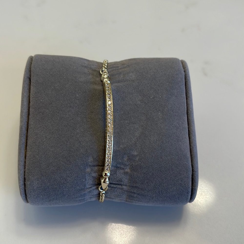 Kendra Scott adjustable Otto Luxe Bracelet. Goldtone - Picture 2 of 6